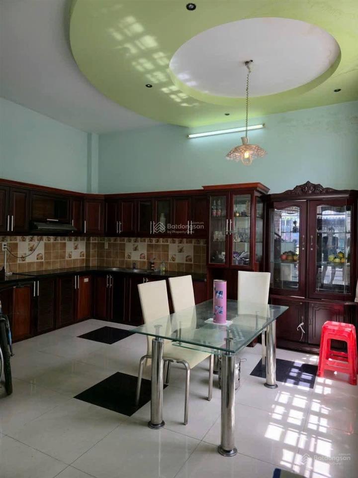 Tôi bán nhà nguyễn biểuquận 5 gần chung cư 109 diện tích 67,5m2 giá 3tỷ5 hợp đồng thuê 22tr/tháng