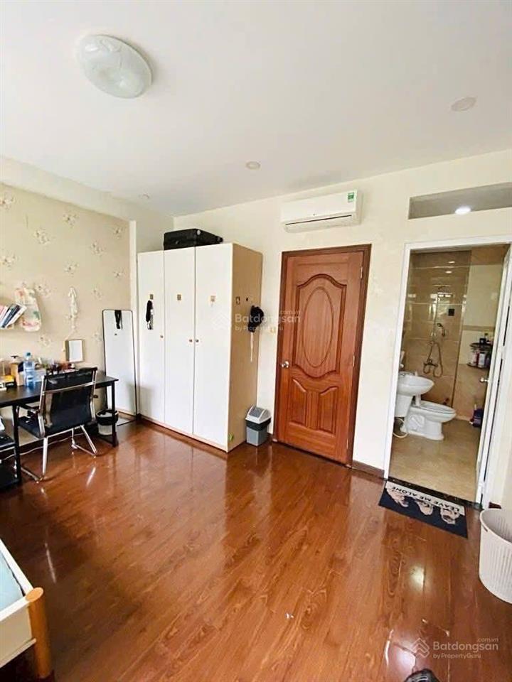 Kẹt tiền bán gấp nhà cho thuê 28tr/th, phan kế bínhquận 1 diện tích 79,2m2 giá 5tỷ3 gần đại học mở