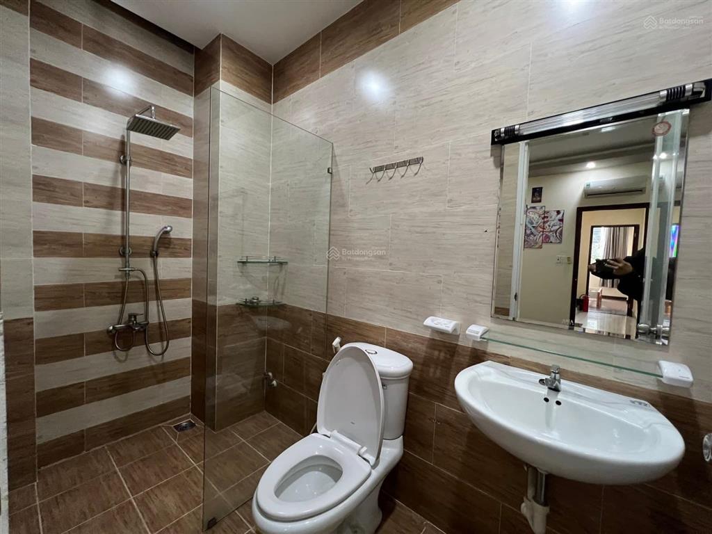 Kẹt tiền bán gấp nhà cho thuê 28tr/th, phan kế bínhquận 1 diện tích 79,2m2 giá 5tỷ3 gần đại học mở