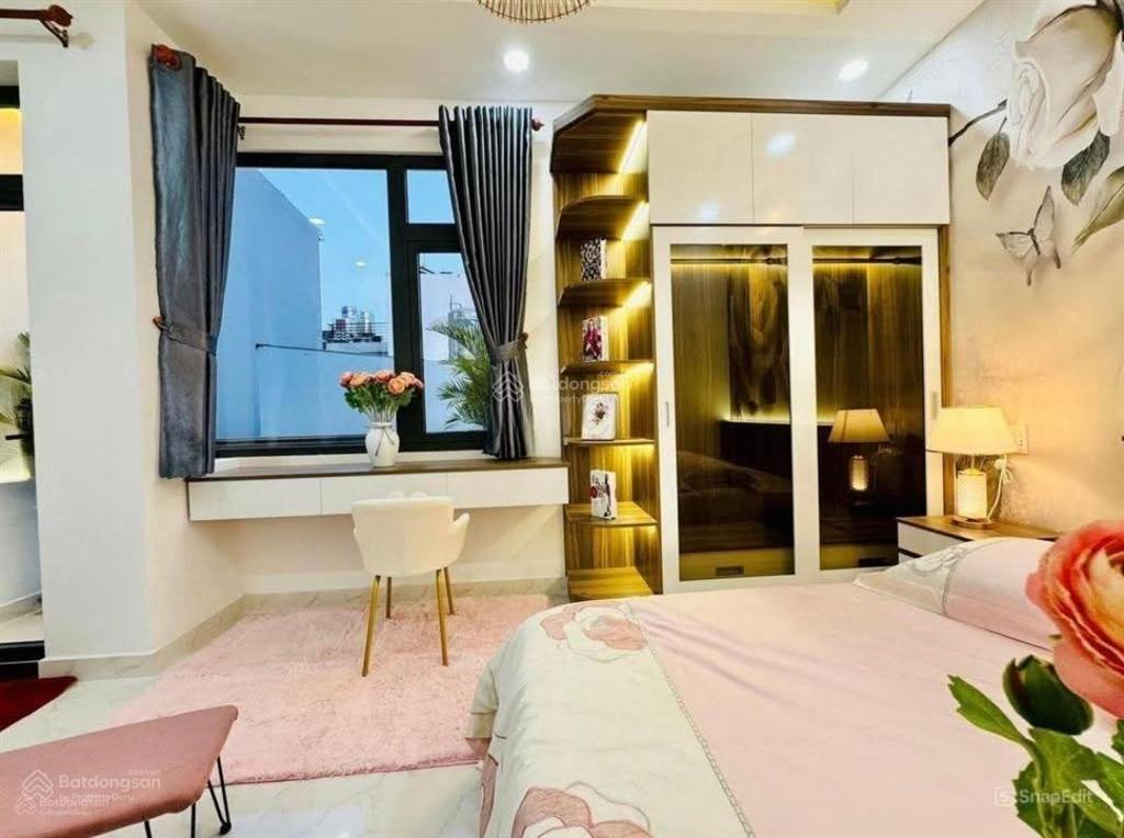 Nhà diện tích lớn 78m2 giá 3tỷ9 trần hữu trangphú nhuận gần tiểu học vạn tường, đang cho thuê 22tr