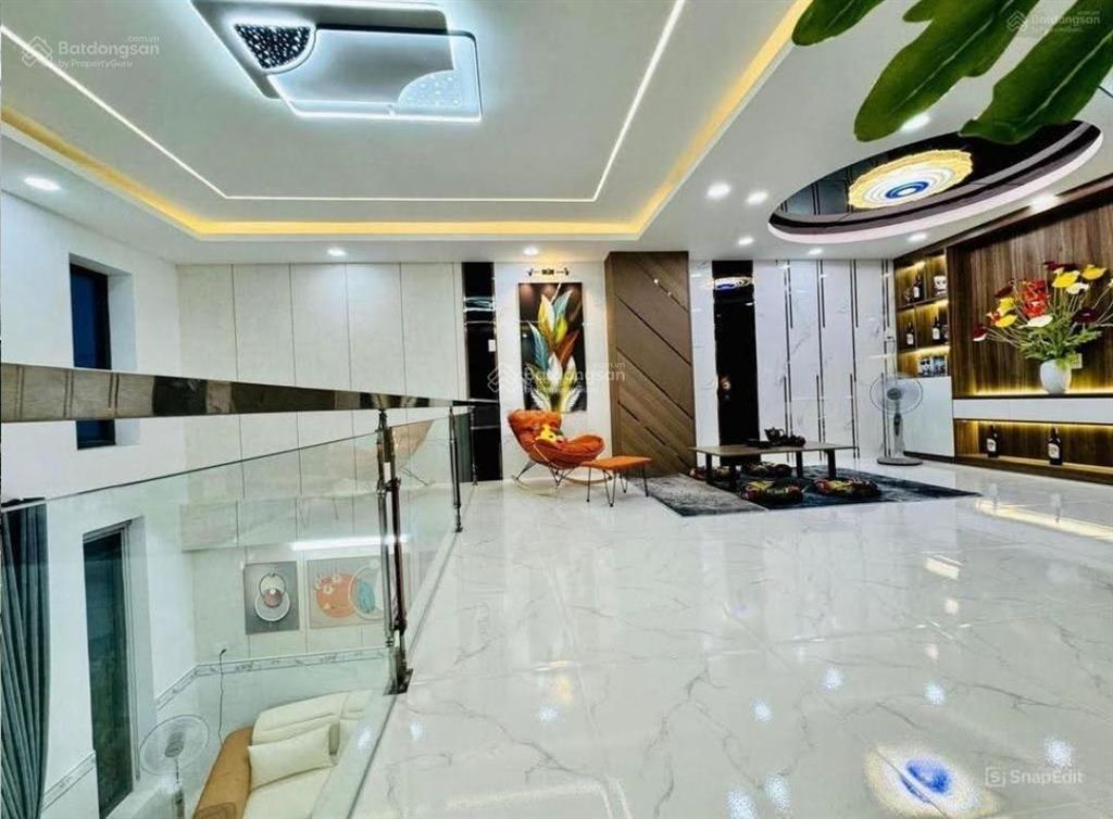 Nhà diện tích lớn 78m2 giá 3tỷ9 trần hữu trangphú nhuận gần tiểu học vạn tường, đang cho thuê 22tr