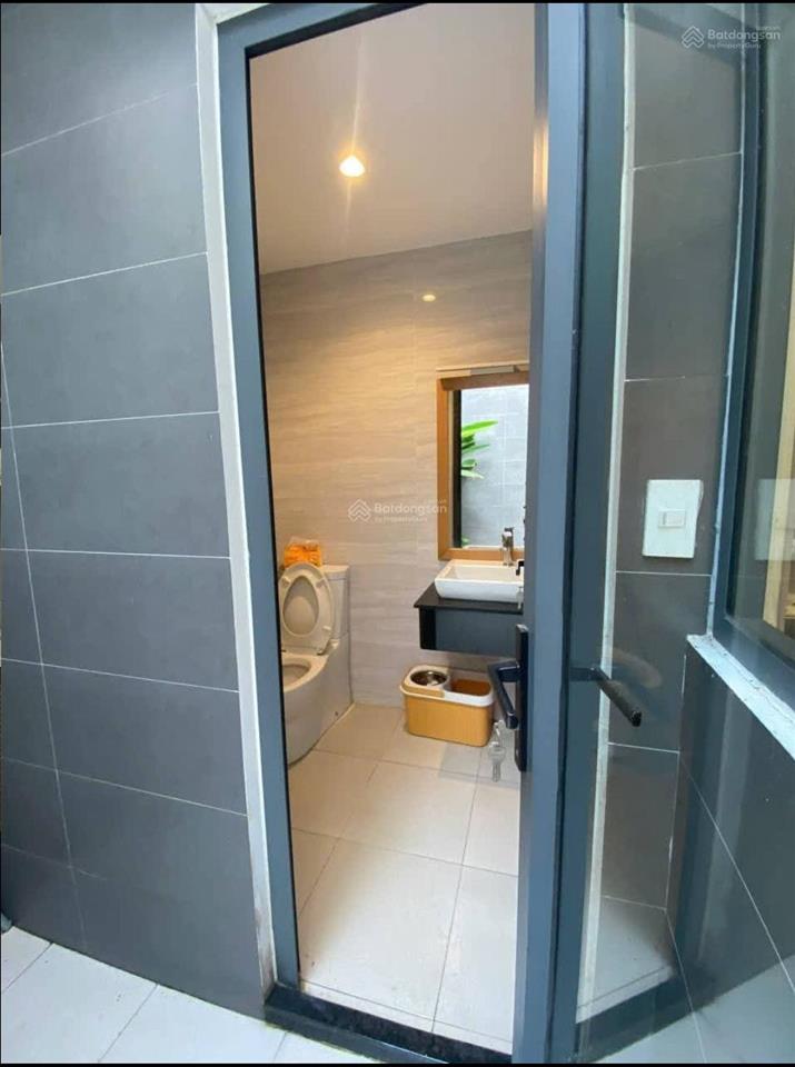 Nhà ngộp đường cô giangp2phú nhuận dt 75,6m2 giá 3tỷ8 còn tl gần chợ phú nhuận đang cho thuê 23tr