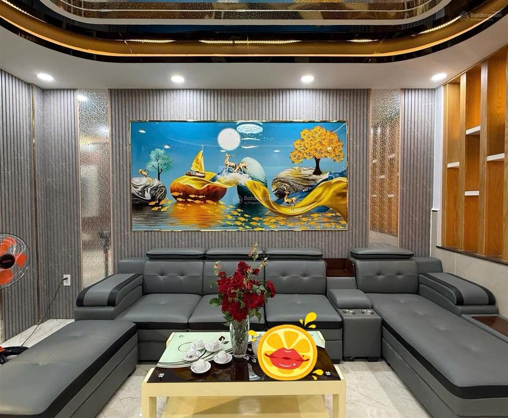 Bán nhà đường ôtô nguyễn hữu cầu quận 1, đang cho thuê 36triệu, giá 4tỷ650/85m2, ngay chợ tân định