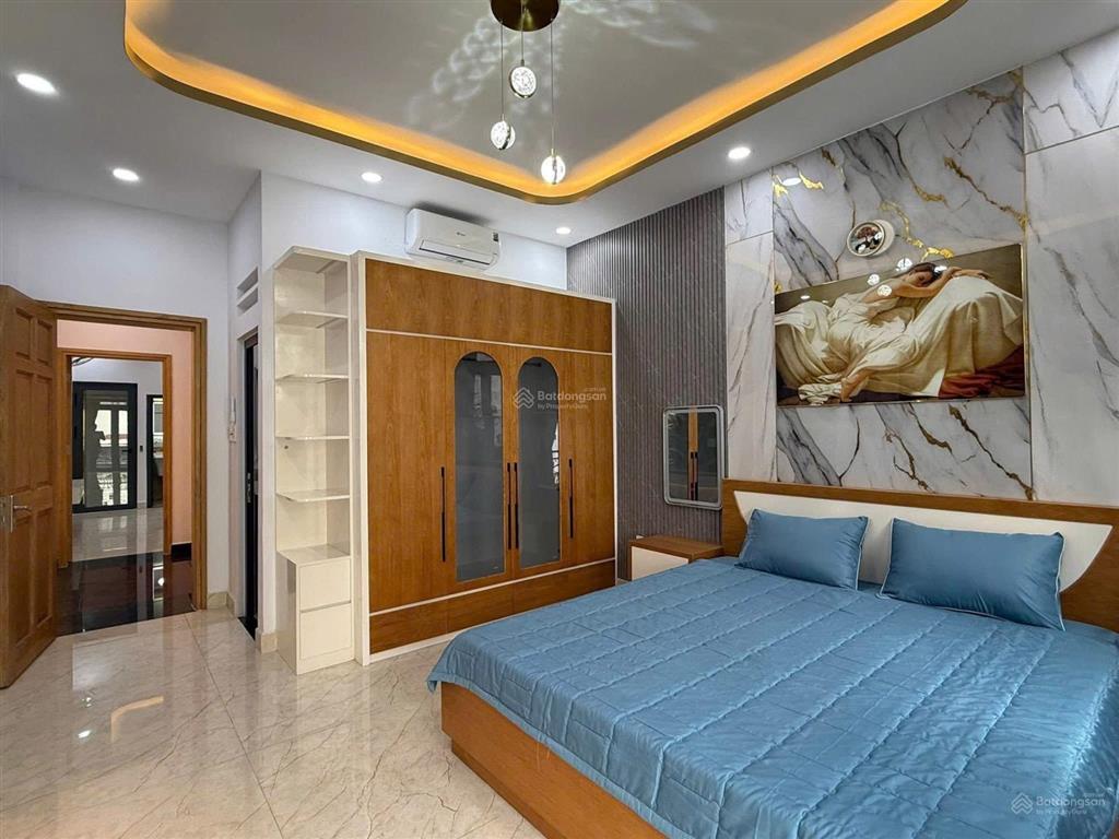 Bán nhà đường ôtô nguyễn hữu cầu quận 1, đang cho thuê 36triệu, giá 4tỷ650/85m2, ngay chợ tân định