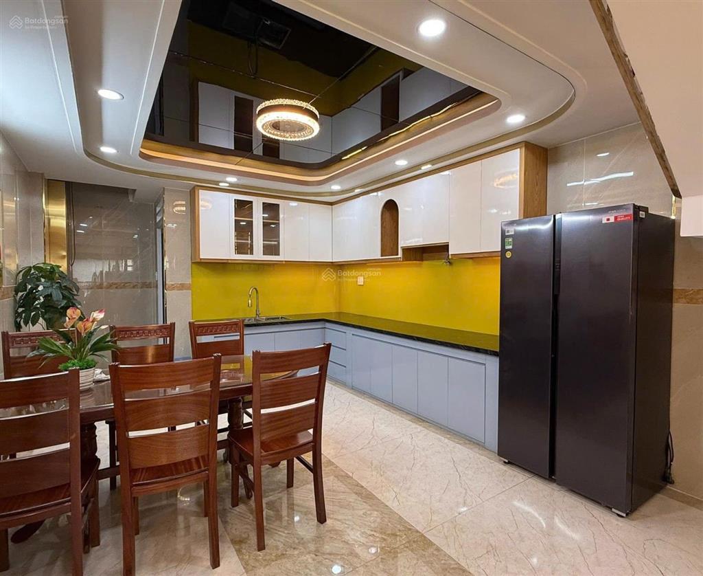 Bán nhà đường ôtô nguyễn hữu cầu quận 1, đang cho thuê 36triệu, giá 4tỷ650/85m2, ngay chợ tân định