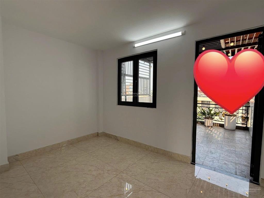 Bán nhà đường ôtô nguyễn hữu cầu quận 1, đang cho thuê 36triệu, giá 4tỷ650/85m2, ngay chợ tân định