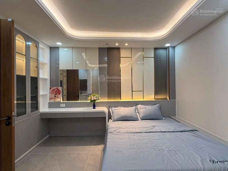 Bán nhà cực phẩm giá 3tỷ750, đường nguyễn biểu quận 5, đang cho thuê 25 triệu, gần đại học sài gòn