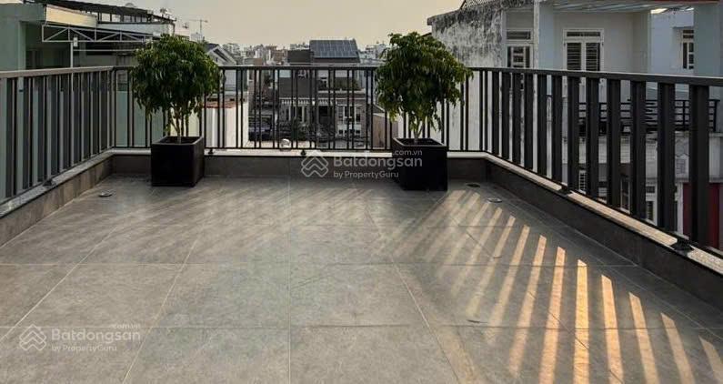 Bán nhà cực phẩm giá 3tỷ750, đường nguyễn biểu quận 5, đang cho thuê 25 triệu, gần đại học sài gòn