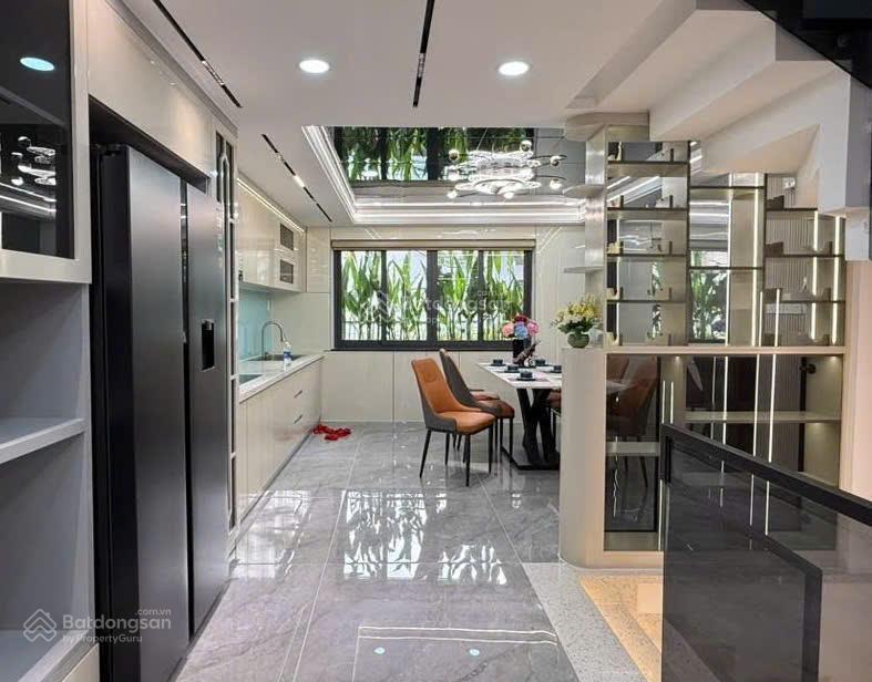 Bán nhà cực phẩm giá 3tỷ750, đường nguyễn biểu quận 5, đang cho thuê 25 triệu, gần đại học sài gòn