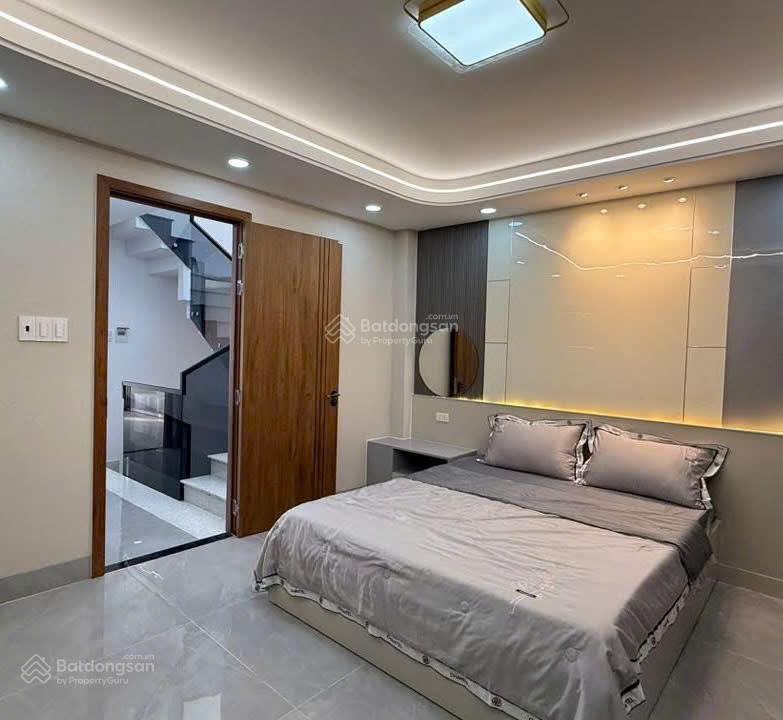 Bán nhà cực phẩm giá 3tỷ750, đường nguyễn biểu quận 5, đang cho thuê 25 triệu, gần đại học sài gòn