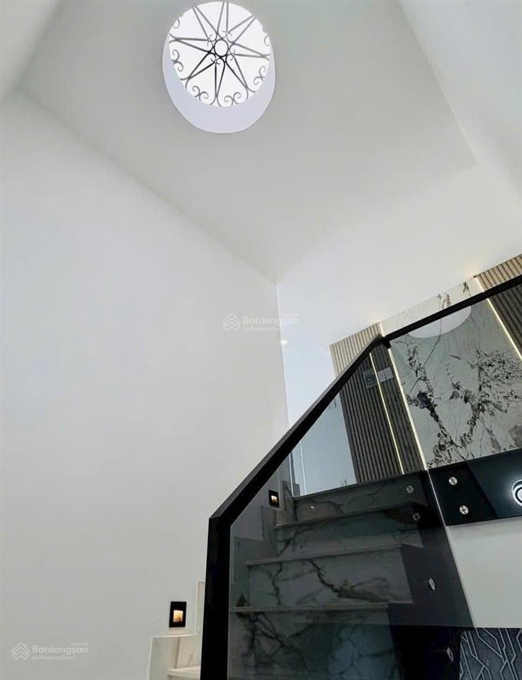 Giá tốt 4tỷ190/75m2 bán nhanh nhà đường nguyễn thông q.3, đang cho thuê 27triệu, gần bệnh viện mắt