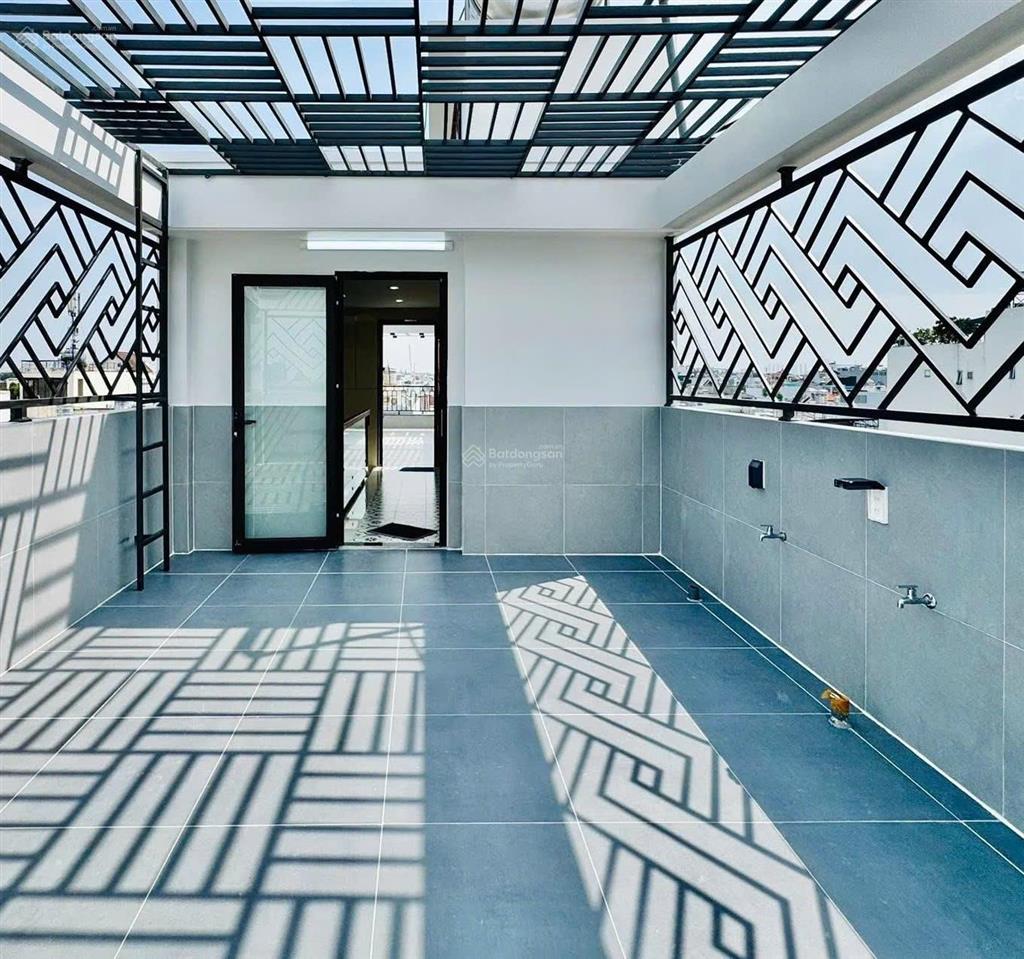 Tìm chủ cho căn nhà 4 lầu bùi thị xuân  q.1, đang cho thuê 36tr, gần công viên tao đàn, giá 5tỷ390