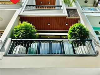 Tìm chủ cho căn nhà 4 lầu bùi thị xuân  q.1, giá 4tỷ950, đang cho thuê 36tr, gần công viên tao đàn