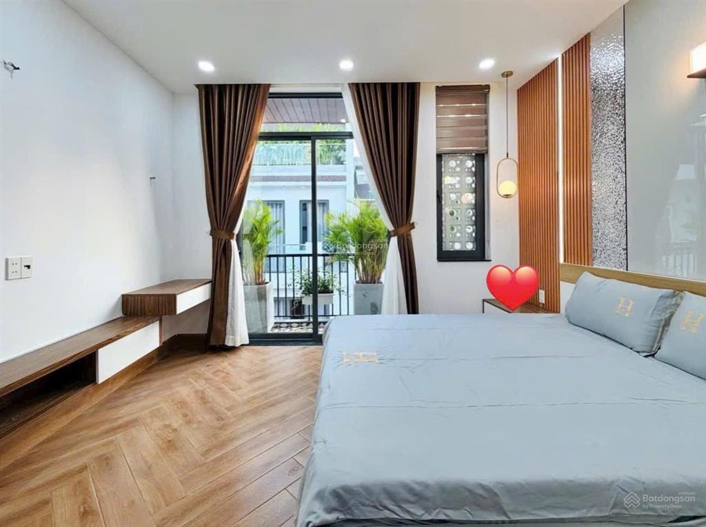 Định cư bán nhà đang cho thuê 23tr, ngay lê hồng phong q.10, giá 3tỷ750/73m2, gần ngã 7 lý thái tổ