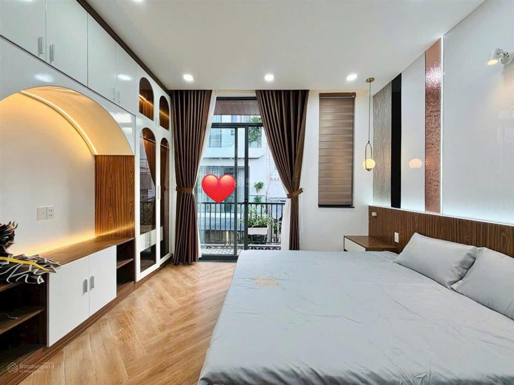 Định cư bán nhà đang cho thuê 23tr, ngay lê hồng phong q.10, giá 3tỷ750/73m2, gần ngã 7 lý thái tổ