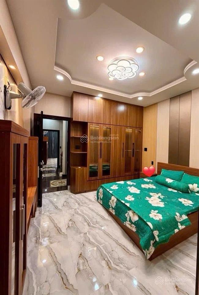 Nhà hiếm có thang máy tại cống quỳnh q.1, đang cho thuê 36tr, giá 4tỷ590/81,6m2, gần chợ thái bình