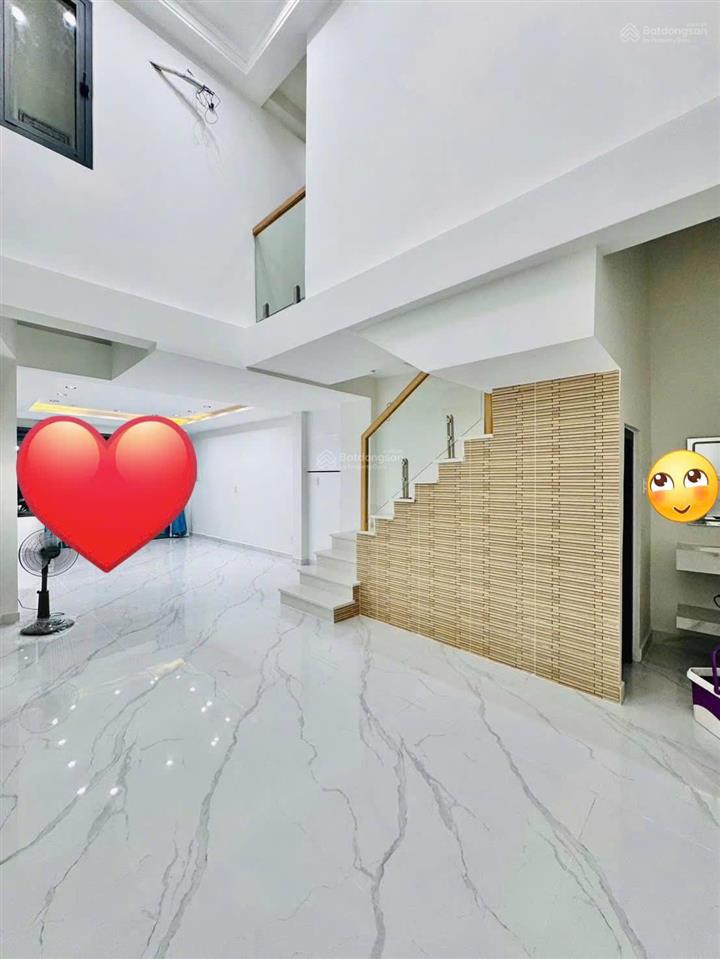 Bán nhà đường 6,8m bùi hữu nghĩa  q. 5, giá 3tỷ770/69m2, đang cho thuê 24 triệu, ngay chợ hòa bình