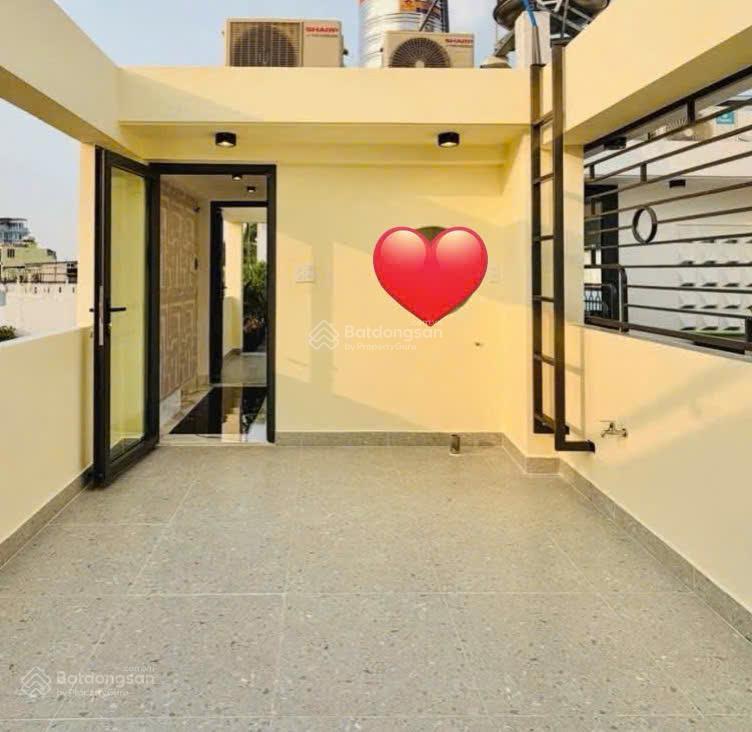 Bán nhà đường 6,8m bùi hữu nghĩa  q. 5, giá 3tỷ770/69m2, đang cho thuê 24 triệu, ngay chợ hòa bình