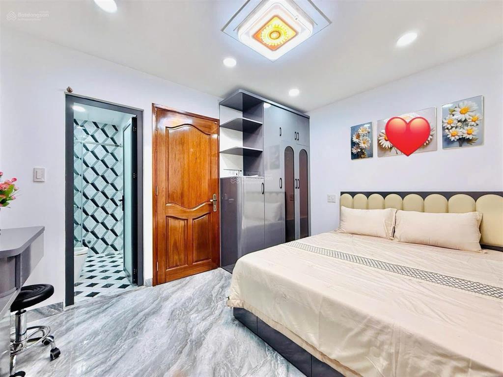 Bán nhà ngang khủng 5,5m  cho thuê 29tr, đường đặng dung q.1, giá 4tỷ050/77m2, gần chợ tân định