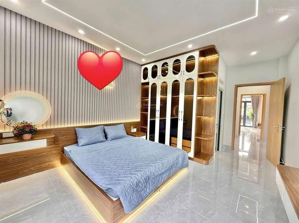 Nhà có thang máy ngay sương nguyệt ánh q.1, cho thuê 39tr, gần công viên tao đàn,giá 5tỷ040/87,6m2
