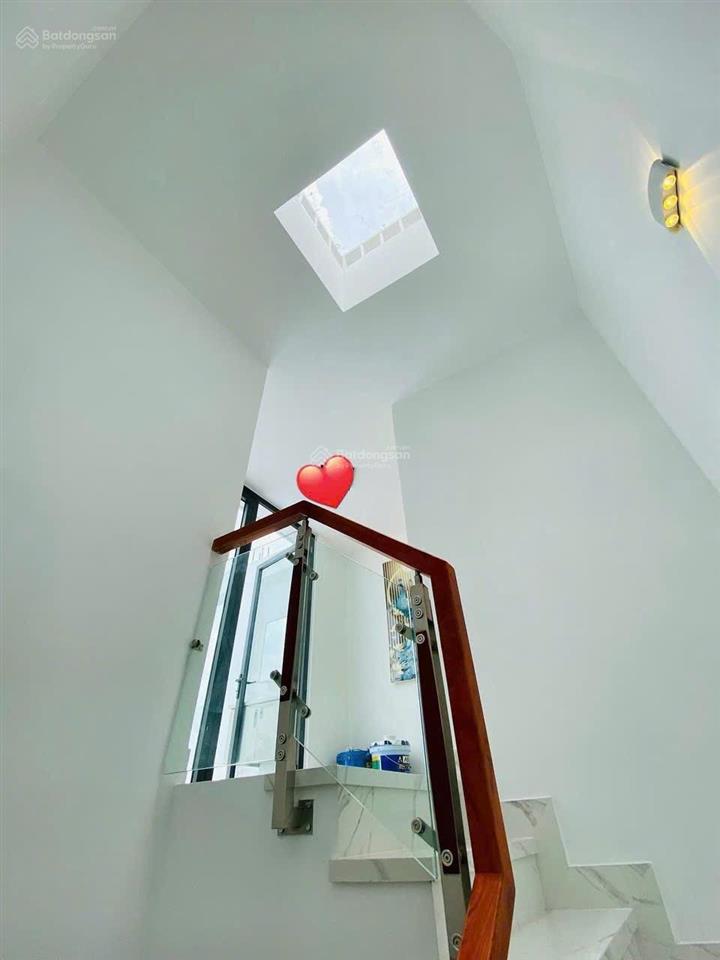 Nhà có thang máy ngay sương nguyệt ánh q.1, cho thuê 39tr, gần công viên tao đàn,giá 5tỷ040/87,6m2