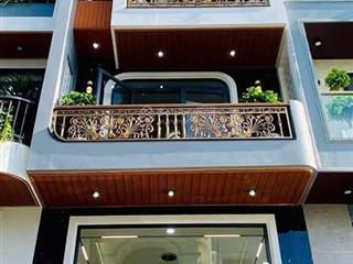 Nhà có thang máy ngay sương nguyệt ánh  q.1, giá 5tỷ020, đang cho thuê 39tr, gần công viên tao đàn