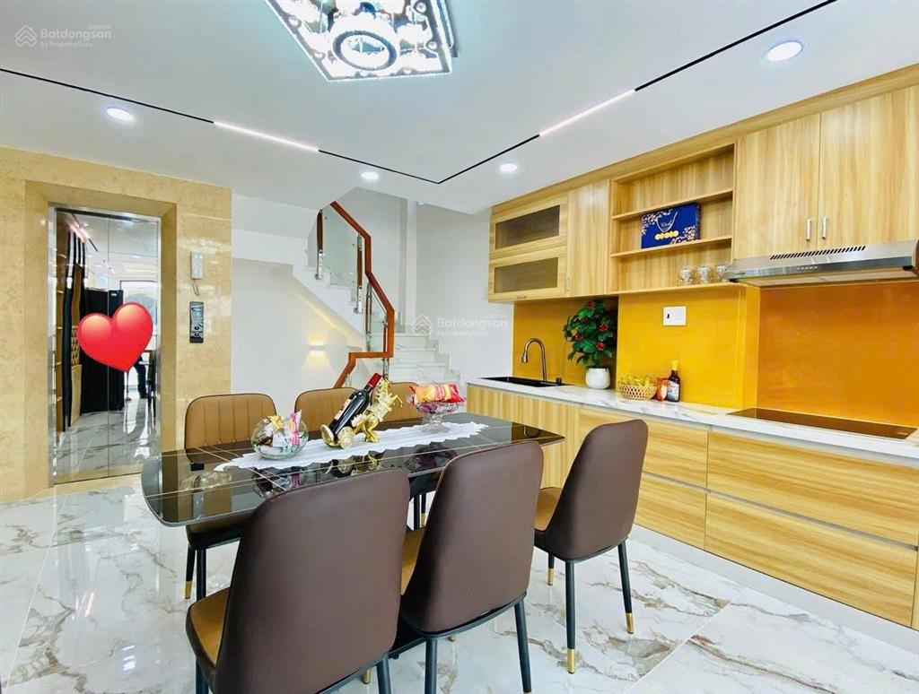 Nhà có thang máy ngay sương nguyệt ánh q.1, cho thuê 39tr, gần công viên tao đàn,giá 5tỷ040/87,6m2