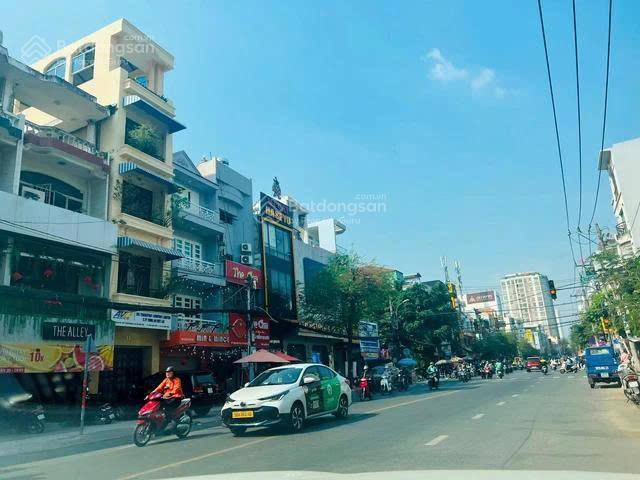 Hàng hiếm cho thuê 28tr, đường nguyễn gia trí  bình thạnh, giá 3tỷ990/82m2, gần ngã tư hàng xanh