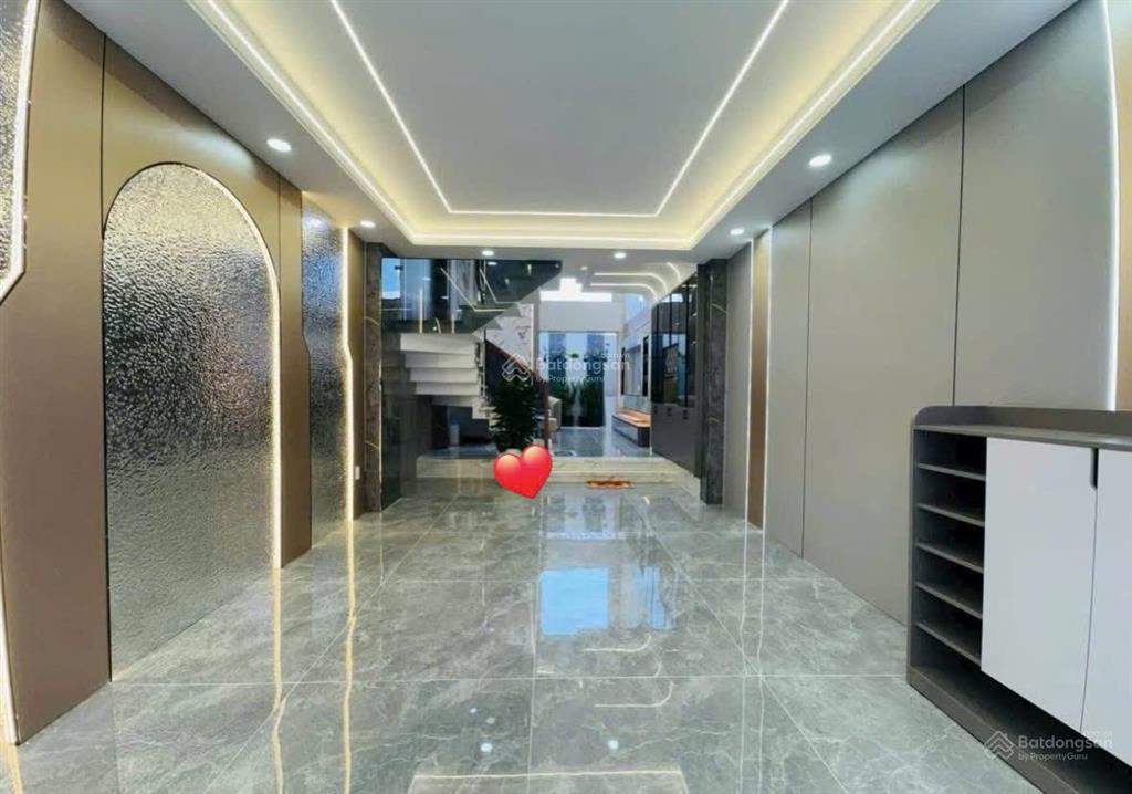 Bán nhà 2 lầu  đang cho thuê 24triệu, đường bạch đằng bình thạnh, giá 3tỷ550, gần chợ bà chiểu