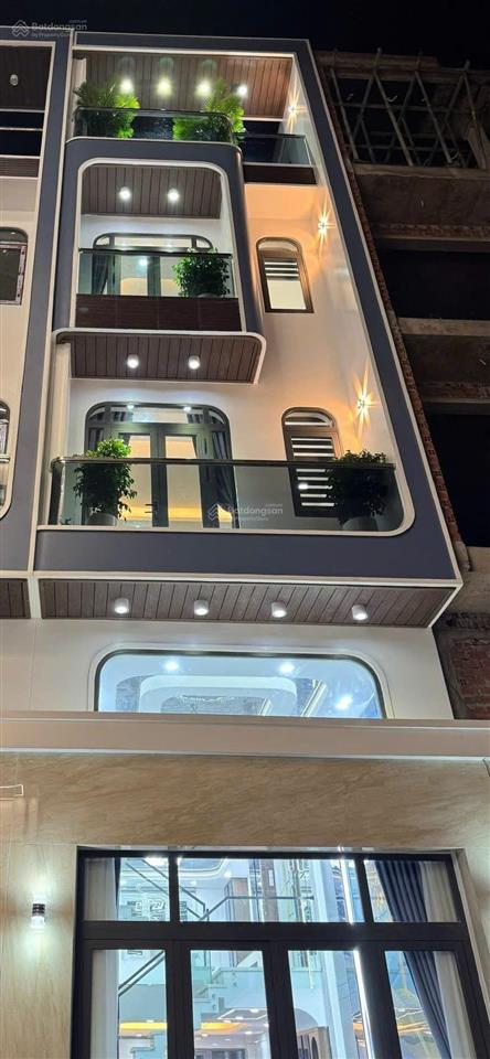 Bán nhà 2 lầu  đang cho thuê 24triệu, đường bạch đằng bình thạnh, giá 3tỷ550, gần chợ bà chiểu