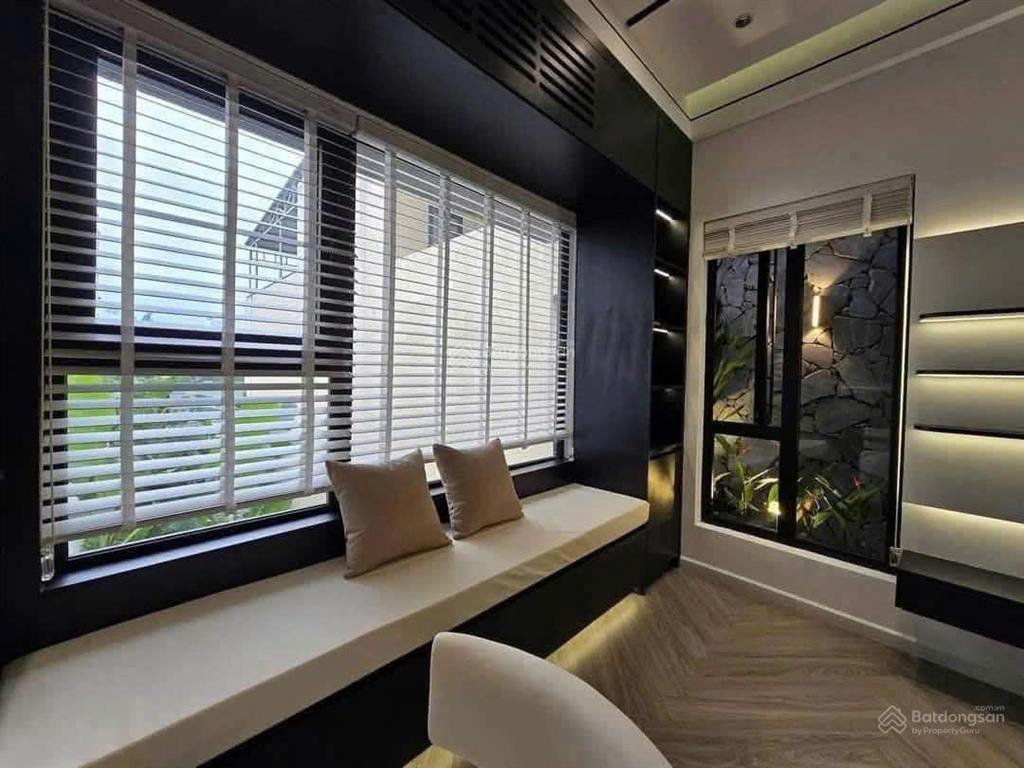 Cô mơ bán gấp căn nhà đường ôtô 7,2m trần đình xu  q.1, đang cho thuê 38 triệu, giá 4tỷ990/87m2