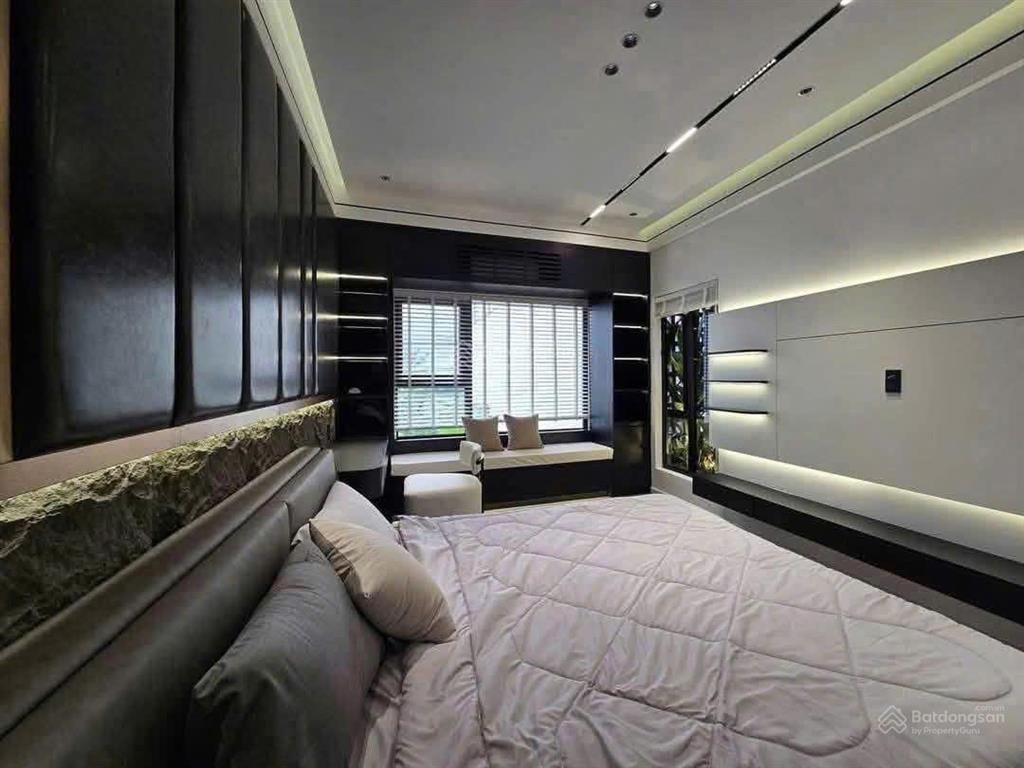 Cô mơ bán gấp căn nhà đường ôtô 7,2m trần đình xu  q.1, đang cho thuê 38 triệu, giá 4tỷ990/87m2