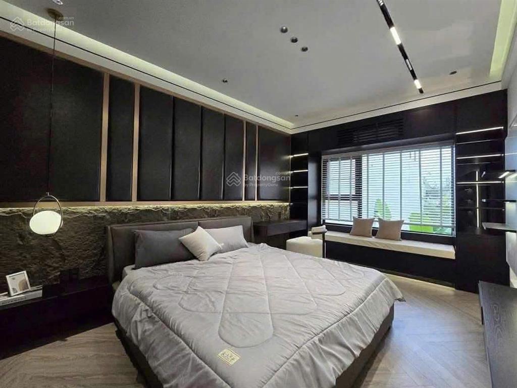 Cô mơ bán gấp căn nhà đường ôtô 7,2m trần đình xu  q.1, đang cho thuê 38 triệu, giá 4tỷ990/87m2