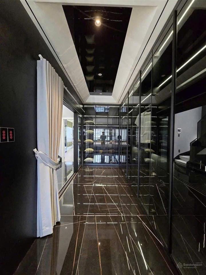Cô mơ bán gấp căn nhà đường ôtô 7,2m trần đình xu  q.1, đang cho thuê 38 triệu, giá 4tỷ990/87m2