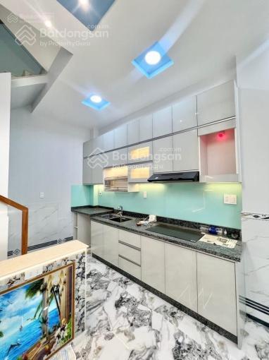 Tôi cần bán nhà cho thuê 29triệu, đ.nguyễn văn hưởng quận 2. giá 3tỷ990/93m2, gần vincom thảo điền