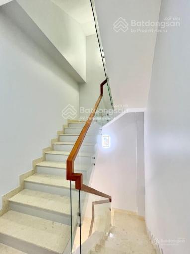 Tôi cần bán nhà cho thuê 29triệu, đ.nguyễn văn hưởng quận 2. giá 3tỷ990/93m2, gần vincom thảo điền