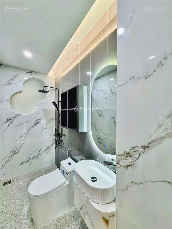 Tôi thiện chí bán căn nhà cho thuê 39tr, đ. lê anh xuân  q.1. giá 5tỷ450/96,5m2. gần chợ bến thành