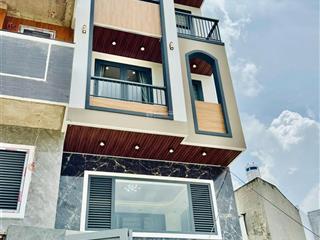 Tìm chủ cho căn nhà đường 6,8m huỳnh tịnh của q.3. cho thuê 27tr,giá 4tỷ550/83m2, gần chợ tân định