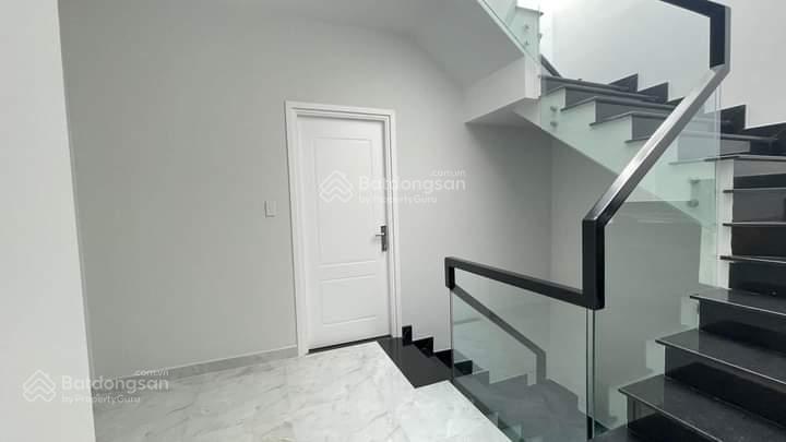 Chính chủ bán gấp căn nhà giá 3tỷ550/76m2, đ. đỗ quang  thảo điền  quận 2, đang cho thuê 30triệu