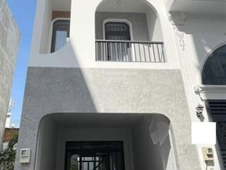 Chính chủ bán gấp căn nhà 3tỷ690/76m2, đ. đỗ quang  thảo điền  quận 2, đang cho thuê 30triệu