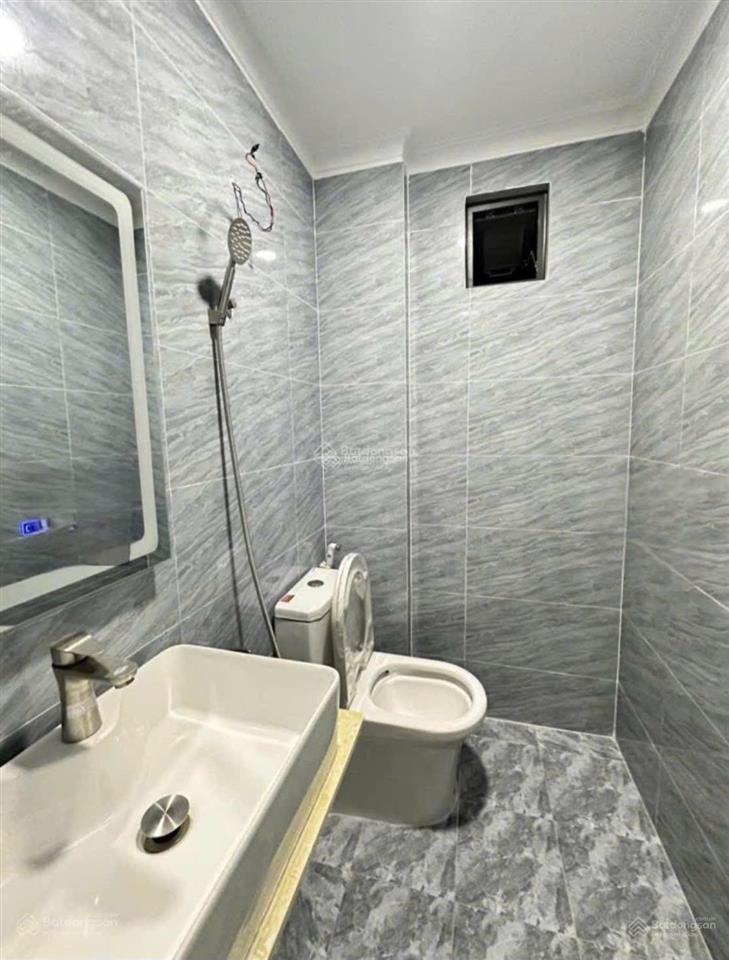 Chú nam cần bán gấp nhà dương quảng hàm, p5, gò vấp. 2,890 tỷ/67,5m2 cách bv quân y 175  5 phút