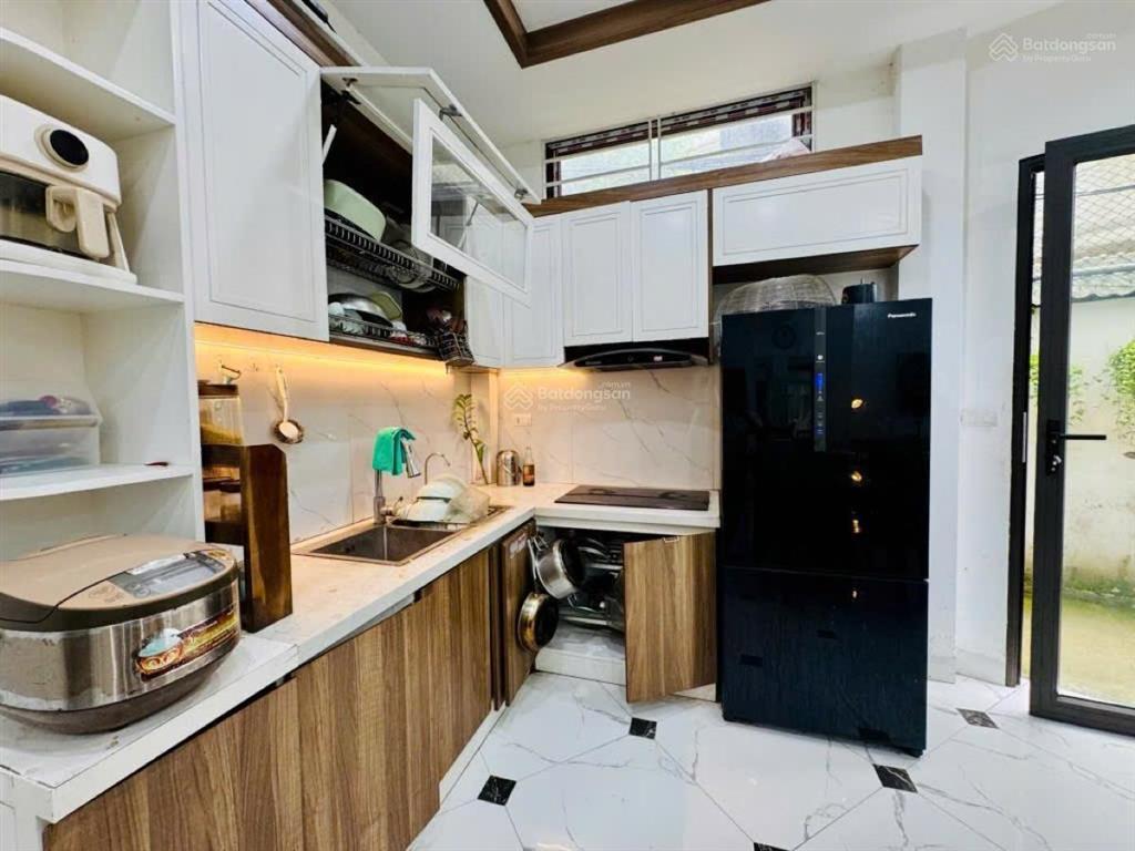 Thật! thái thịnh, lô góc, cách ô tô 30m, gần phố, thông kd, nhà mới đẹp 42m2x5t