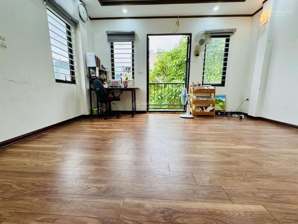 Thật! thái thịnh, lô góc, cách ô tô 30m, gần phố, thông kd, nhà mới đẹp 42m2x5t