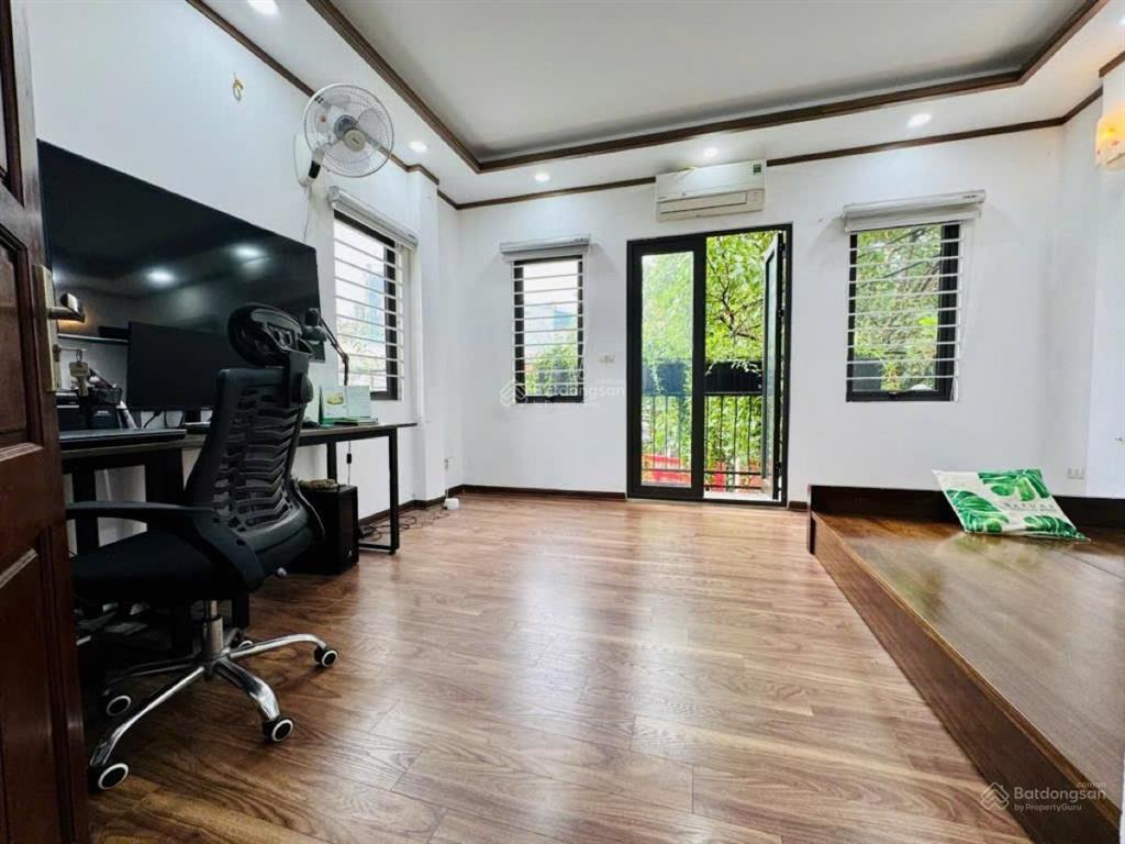 Thật! thái thịnh, lô góc, cách ô tô 30m, gần phố, thông kd, nhà mới đẹp 42m2x5t