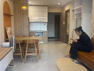 Cần bán gấp 1n + đã sửa như 2n, tầng trung hướng đb, đồ cơ bản sẵn sổ không vay