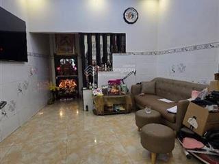 Bán nhà 2 mặt hẻm, hxh thông vài bước ra học viện cán bộ. dt 45m2, 3 tầng.