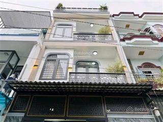 Tôi cần bán gấp nhà đường trước nhà rộng 6m, lý nam đế  p. 7  q. 11. đang cho thuê 17tr