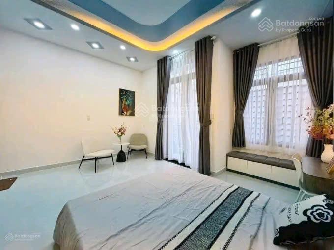 Tôi cần bán gấp nhà đường trước nhà rộng 6m, lý nam đế  p. 7  q. 11. đang cho thuê 17tr