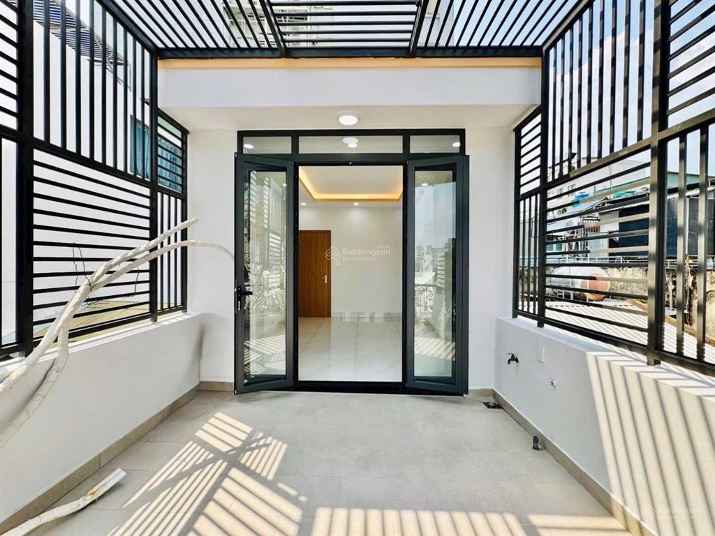 Kẹt tiền bán gấp nhà đường oto 7m rạch bùng binhp9q3 giá 4tỷ2/71m2 cho thuê 29tr gần ga sài gòn