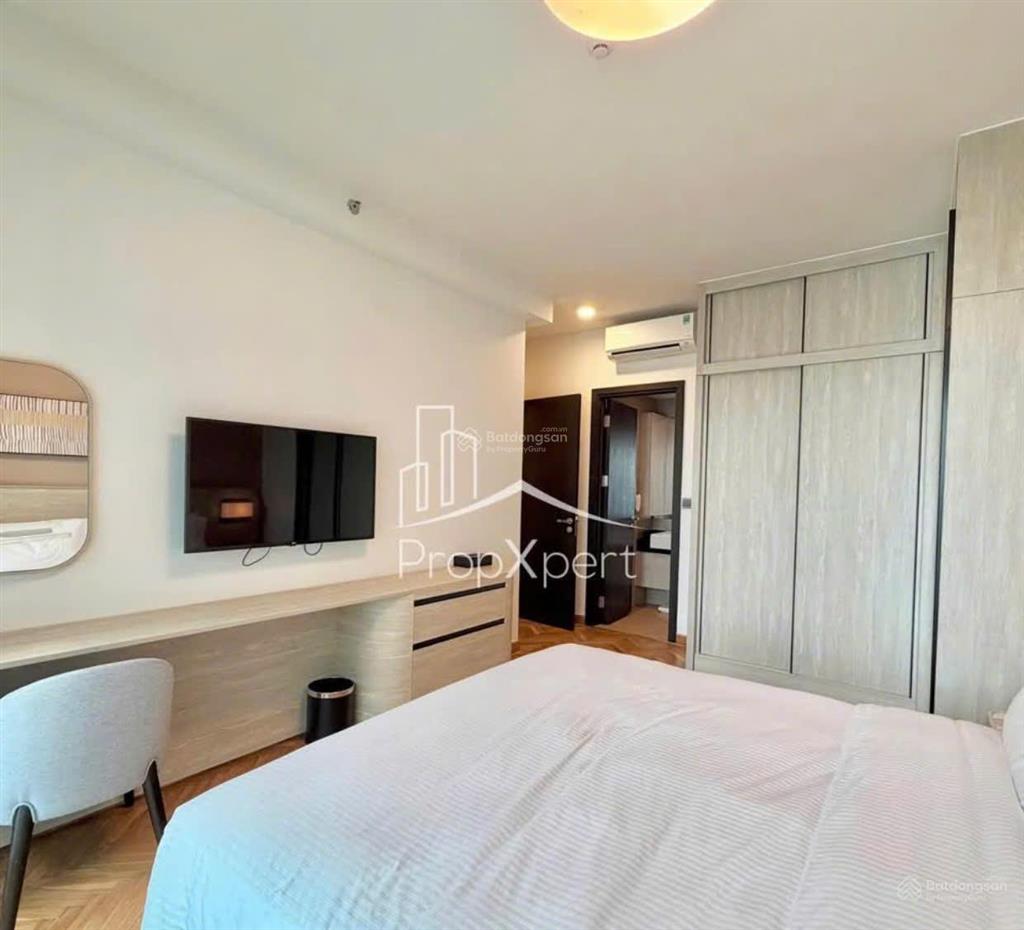 Căn 2 phòng ngủ tháp somerset diện tích 88m2, nội thất chuẩn khách sạn 5 sao. giá 9.5 tỷ (bao phí)